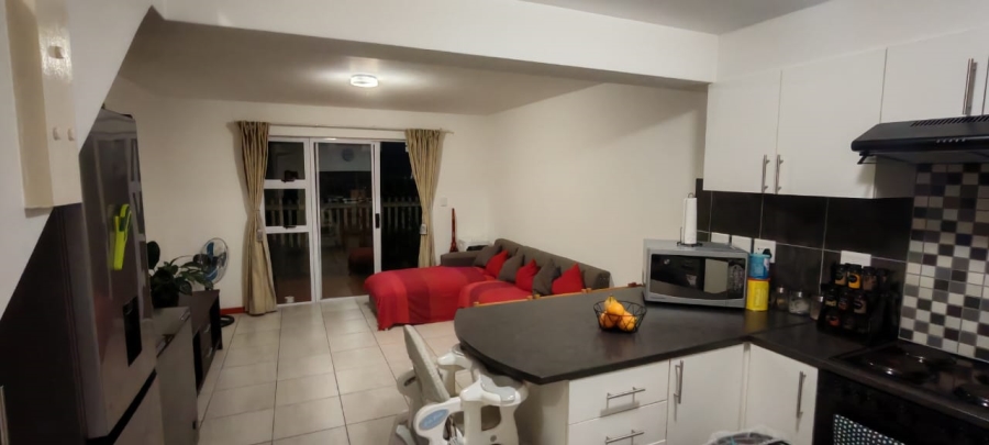 2 Bedroom Property for Sale in Stratford Green Western Cape